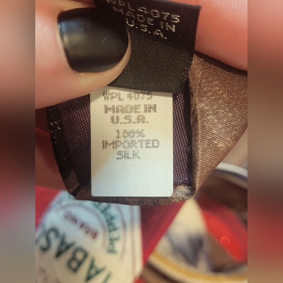 Tabasco Pepper Sauce Novelty Tie 100% Silk Approx 59 inches Long - USA Made - Picture 7 of 11